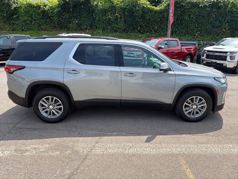 Used 2023 Chevrolet Traverse LT AWD/4WD image 5