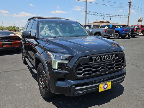 Used 2025 Toyota Sequoia TRD Pro AWD/4WD image 7