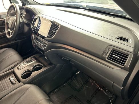 Used 2023 Honda Passport TrailSport image 27