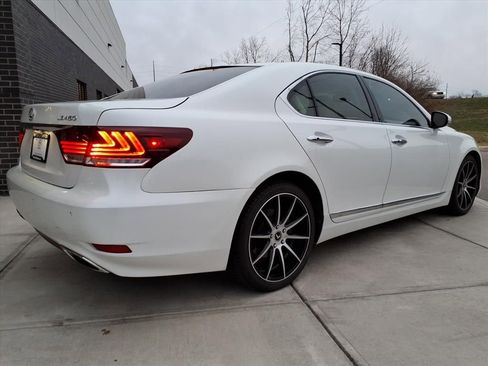 Used 2014 Lexus LS 460 w/ Comfort Package RWD image 7