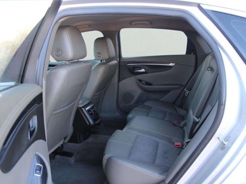 Used 2018 Chevrolet Impala LT image 7