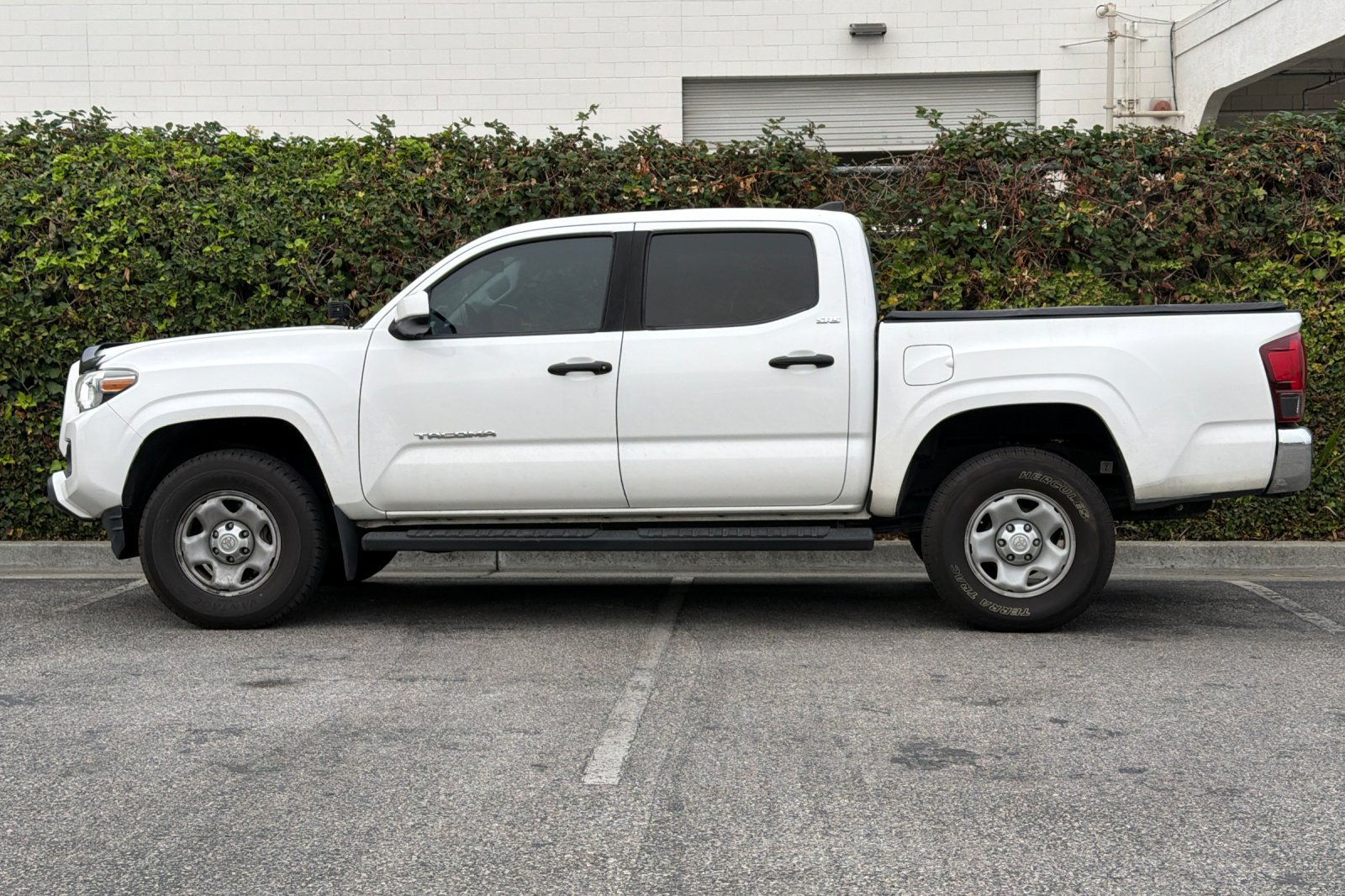 Used 2019 Toyota Tacoma SR5 RWD image 7