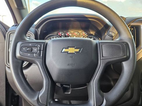Used 2022 Chevrolet Silverado 1500 Custom image 11