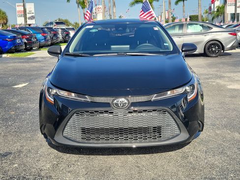 Used 2022 Toyota Corolla LE FWD image 4