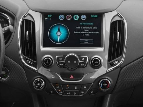 Used 2017 Chevrolet Cruze LT image 20