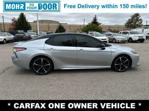 Used 2018 Toyota Camry XSE image 7