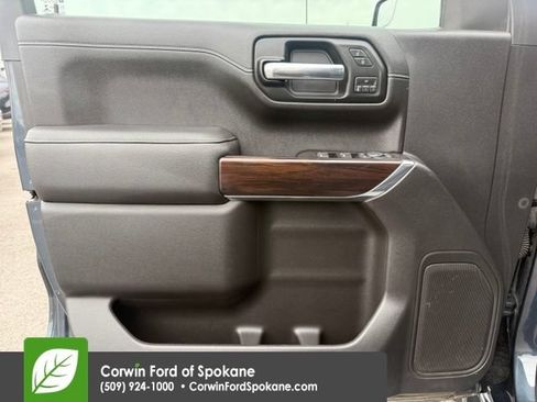 Used 2019 GMC Sierra 1500 SLT w/ SLT Premium Package AWD/4WD image 18