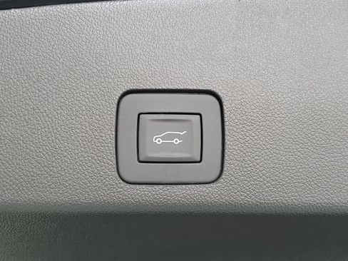 Used 2025 Buick Encore GX Sport Touring w/ Experience Buick Package FWD image 11