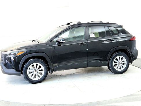 New 2026 Toyota Corolla Cross LE image 3