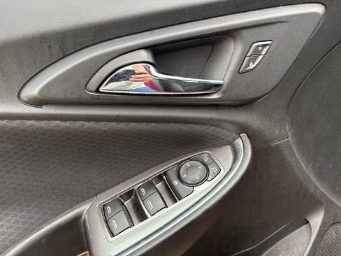 Used 2019 Chevrolet Malibu LT w/ Driver Confidence Package FWD image 11
