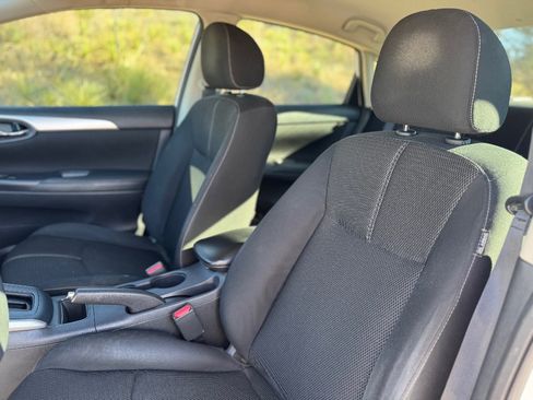 Used 2018 Nissan Sentra S w/ S Midnight Style Package image 11