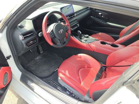 Used 2020 Toyota Supra RWD image 5