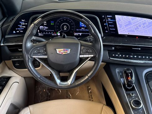 Certified 2024 Cadillac Escalade Premium Luxury image 15