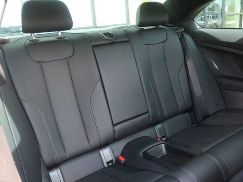 Used 2024 BMW 230i Coupe w/ Convenience Package RWD image 20