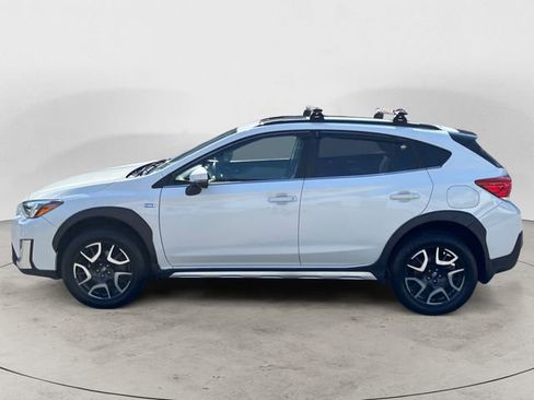 Used 2019 Subaru Crosstrek Hybrid w/ Moonroof Package w/Navigation AWD/4WD image 2