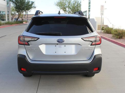 Used 2025 Subaru Outback 2.5i Basic image 6