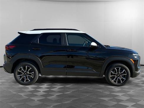 New 2025 Chevrolet TrailBlazer ACTIV w/ Convenience Package image 2