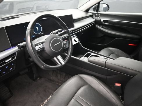 Used 2025 Hyundai Sonata Limited FWD image 19