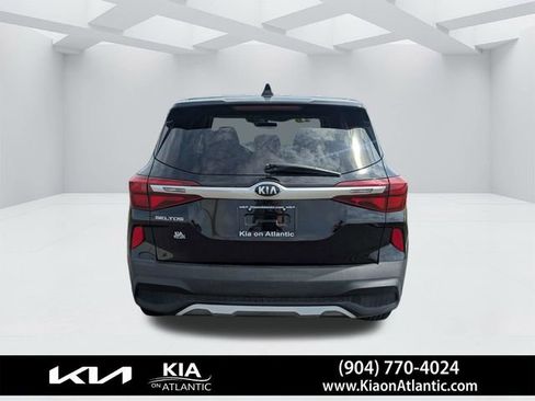 Used 2021 Kia Seltos LX AWD/4WD image 4
