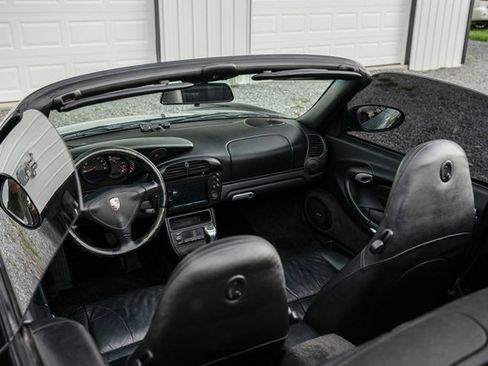 Used 2003 Porsche 911 Carrera 4 AWD/4WD image 55