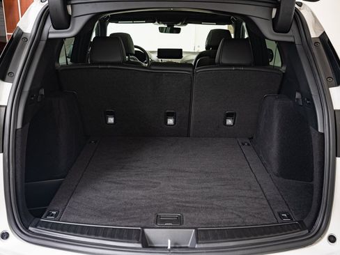 Certified 2025 Acura RDX SH-AWD image 17