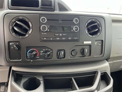 Used 2019 Ford E-350 and Econoline 350 Super Duty w/ Power Windows & Locks Group image 21