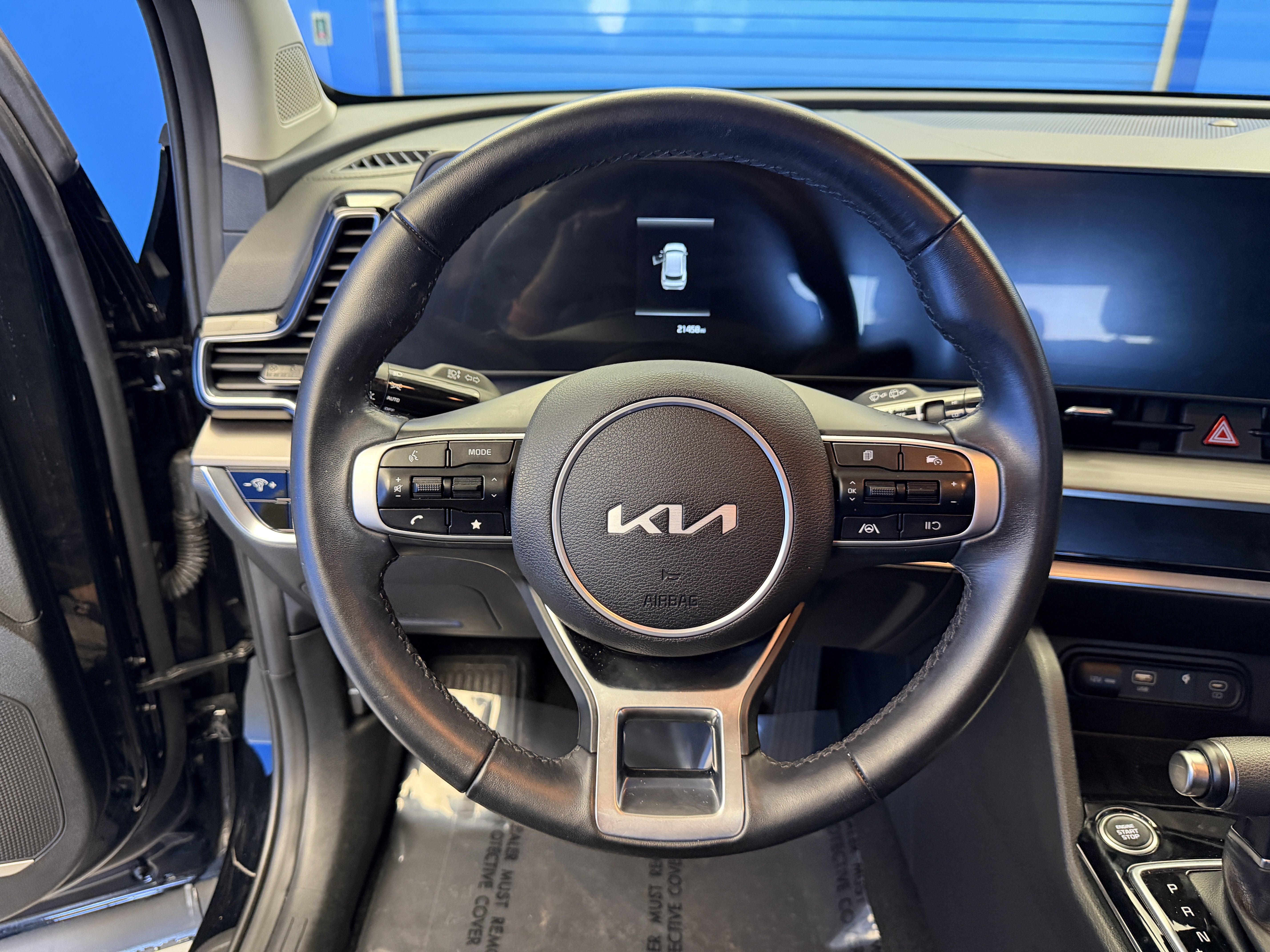 Used 2025 Kia Sportage EX FWD image 14