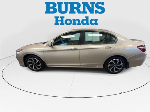 Certified 2017 Honda Accord EX-L image 5