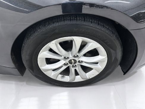 Used 2013 Hyundai Genesis 3.8 RWD image 30