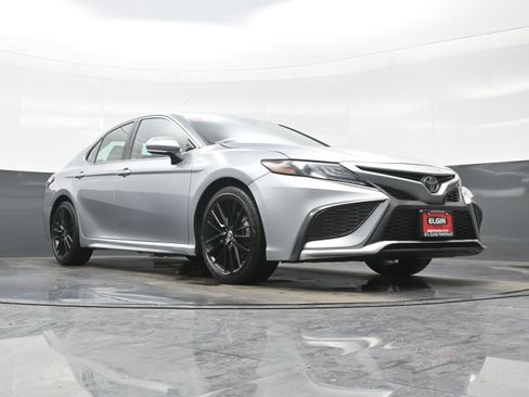 Used 2023 Toyota Camry XSE image 27