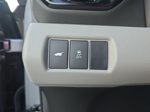 Used 2025 Honda Pilot Touring image 27