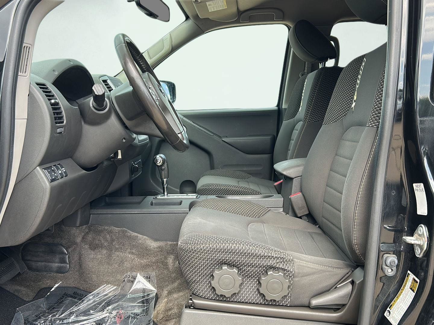 Used 2018 Nissan Frontier PRO-4X AWD/4WD image 6