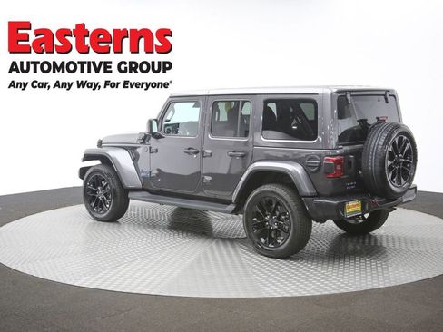 Used 2025 Jeep Wrangler Unlimited Sahara AWD/4WD image 59