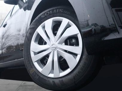 New 2025 Nissan Versa S w/ Trunk Package