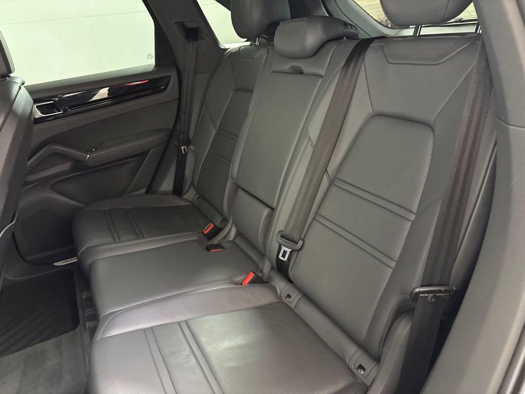 Used 2019 Porsche Cayenne AWD/4WD image 28