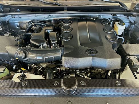 Used 2023 Toyota 4Runner Limited RWD image 29