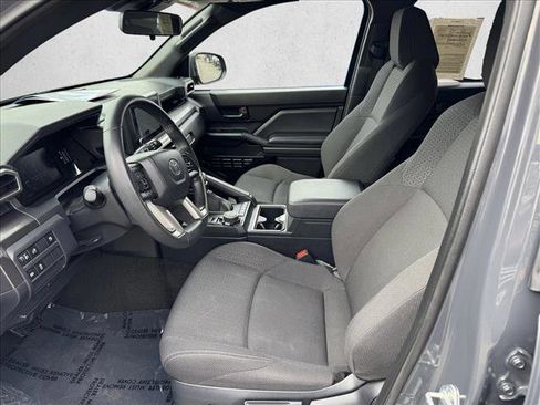 Certified 2025 Toyota 4Runner SR5 AWD/4WD image 10