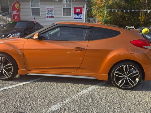 Used 2013 Hyundai Veloster Turbo image 1