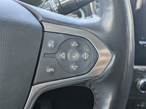 Used 2020 Chevrolet Traverse LT w/ LT Premium Package image 28