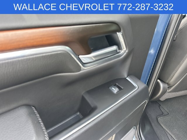 Used 2025 GMC Sierra 1500 Denali w/ Technology Package AWD/4WD image 11