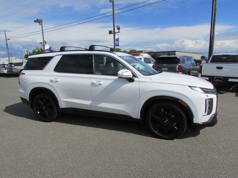 Used 2024 Hyundai Palisade XRT FWD image 5