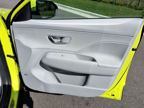 Used 2025 Hyundai Kona Limited image 27