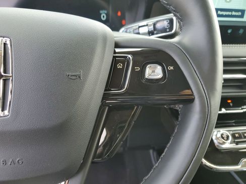 New 2026 Lincoln Corsair Reserve w/ Jet Appearance Package FWD image 25