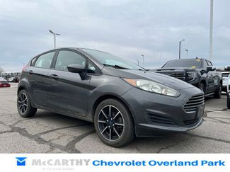 Used 2017 Ford Fiesta SE video 1
