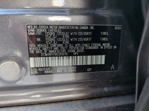 Used 2024 Toyota RAV4 XLE FWD image 32