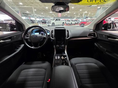 Used 2024 Ford Edge SE w/ Black Appearance Package AWD/4WD image 21
