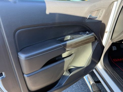 Used 2019 GMC Canyon SLE w/ Elevation Edition image 18