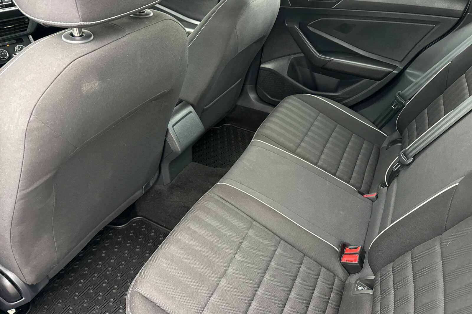 Certified 2023 Volkswagen Jetta Sport FWD image 12