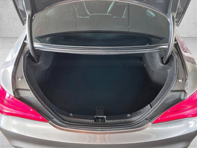 Used 2014 Mercedes-Benz CLA 250 image 6