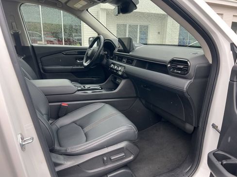 Used 2023 Honda Pilot Touring image 62